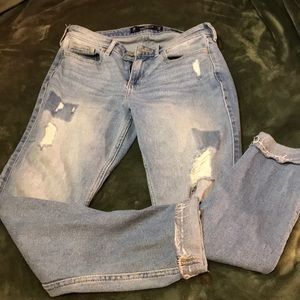 Light distressed Hollister skinny jeans